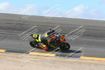 media/Feb-04-2024-SoCal Trackdays (Sun) [[91d6515b1d]]/1-Bowl (950am)/